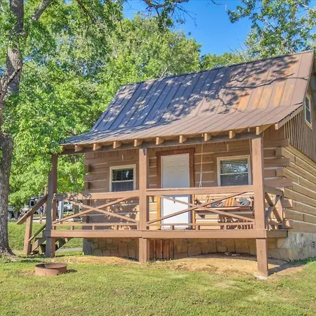 Charming Cabin With Parking